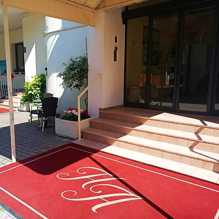 Hotel Adriana