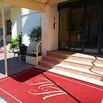 Hotel Adriana