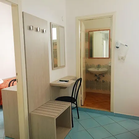 Hotel Adriana 3*